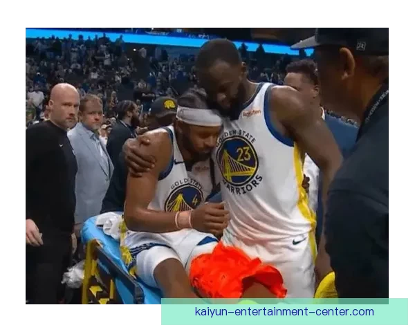 穆迪大伤登全美第一热搜 X光检查后坐轮椅离场 专家称情况堪忧 穆迪大伤登全美第一热搜 X光检查后坐轮椅离场 专家称情况堪忧