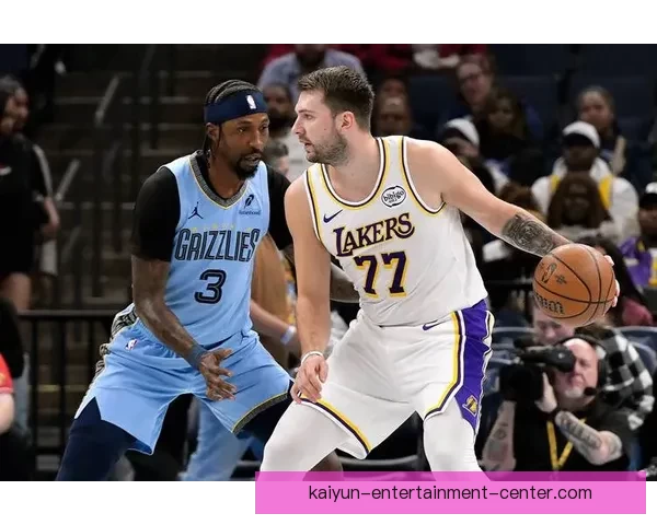 东契奇疯狂三月超强表现 高难度三分接连命中 比上次得分王更具统治力 东契奇疯狂三月超强表现 高难度三分接连命中 比上次得分王更具统治力