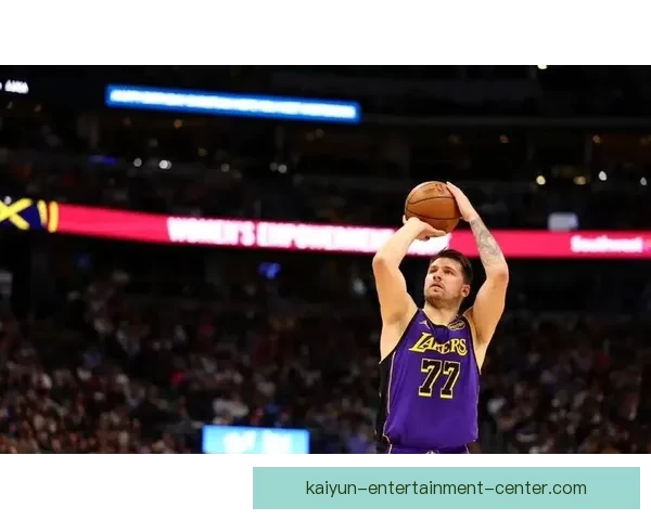 东契奇疯狂三月三分雨连连刷新得分王表现